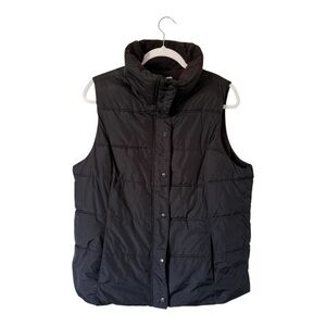 Old Navy black padded vest for women, size L.